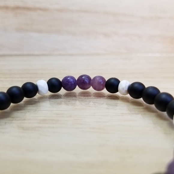 Lepidolite Black Onyx & Turquoise Stretch Bracelet - Picture 4 of 6